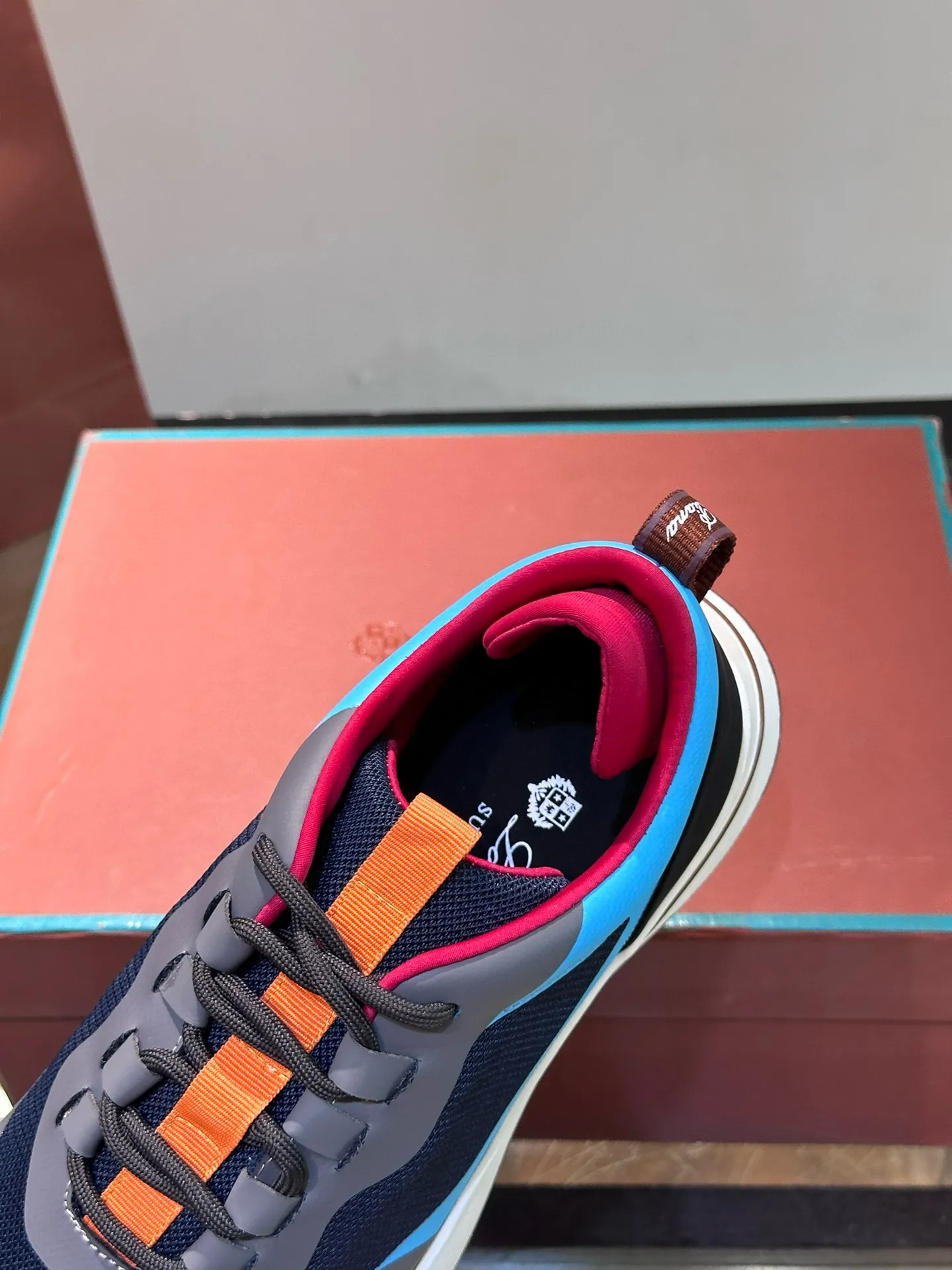 Factory price: 540💰Loro men's shoes💰iana niche Loro classic jogging shoes, men's lace-up casual shoes and sneakers, high-quality lightweight and comfortable fabrics, suitable for outdoor leisure, the color scheme is young and energetic, and it looks great with sportswear or casual suits! Size: 39-45 (46 customized)